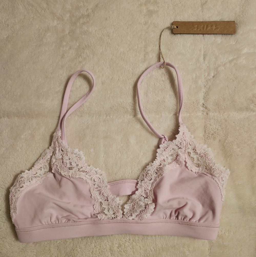 SKIMS Fits Everybody Lace Bralette